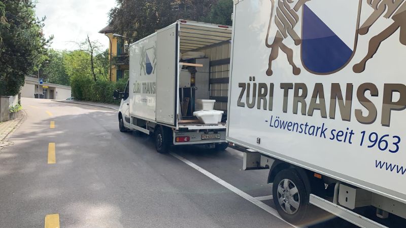 Qualitätiver Schweizer Umzug Möbeltransport La Ferrière